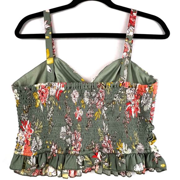 BOG Tank Top Womens Large - NWT-Collective Sage Green Floral Padded Crop Halter - Picture 4 of 7